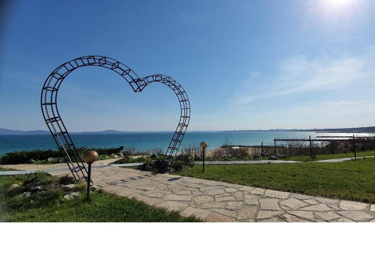 K&K Beach Luxury Burgas Exterior photo